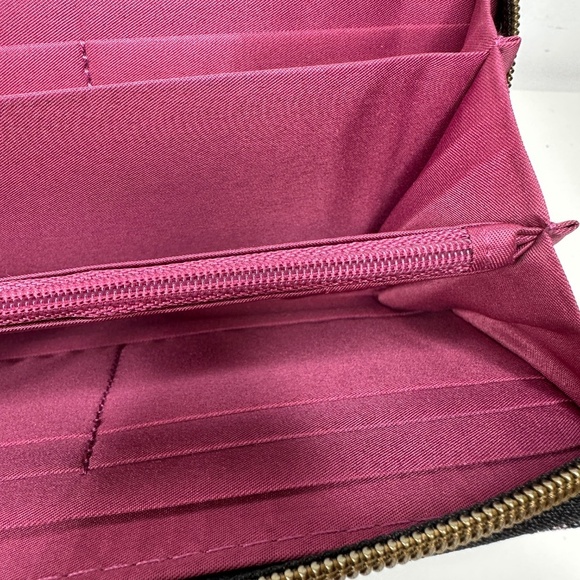 NWT TRAVELON RFID Animal Cheetah Leopard Passport Zip Around Wristlet Wallet - Picture 7 of 7